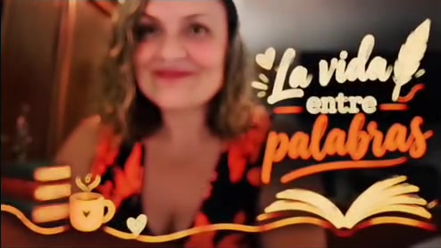 Fotograma del tráiler: La vida entre palabras, con Rosalma